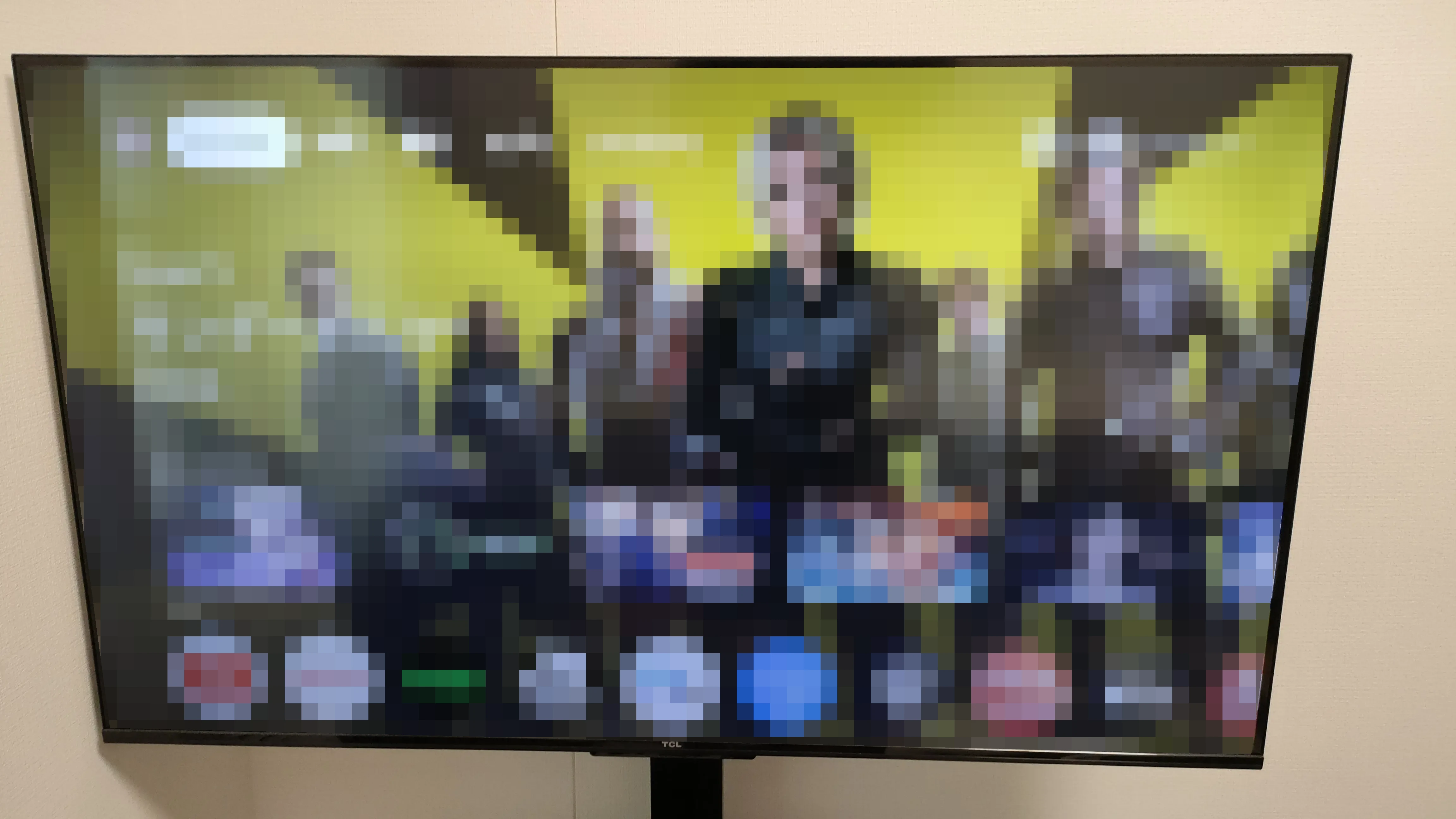 TCLチューナーレステレビ